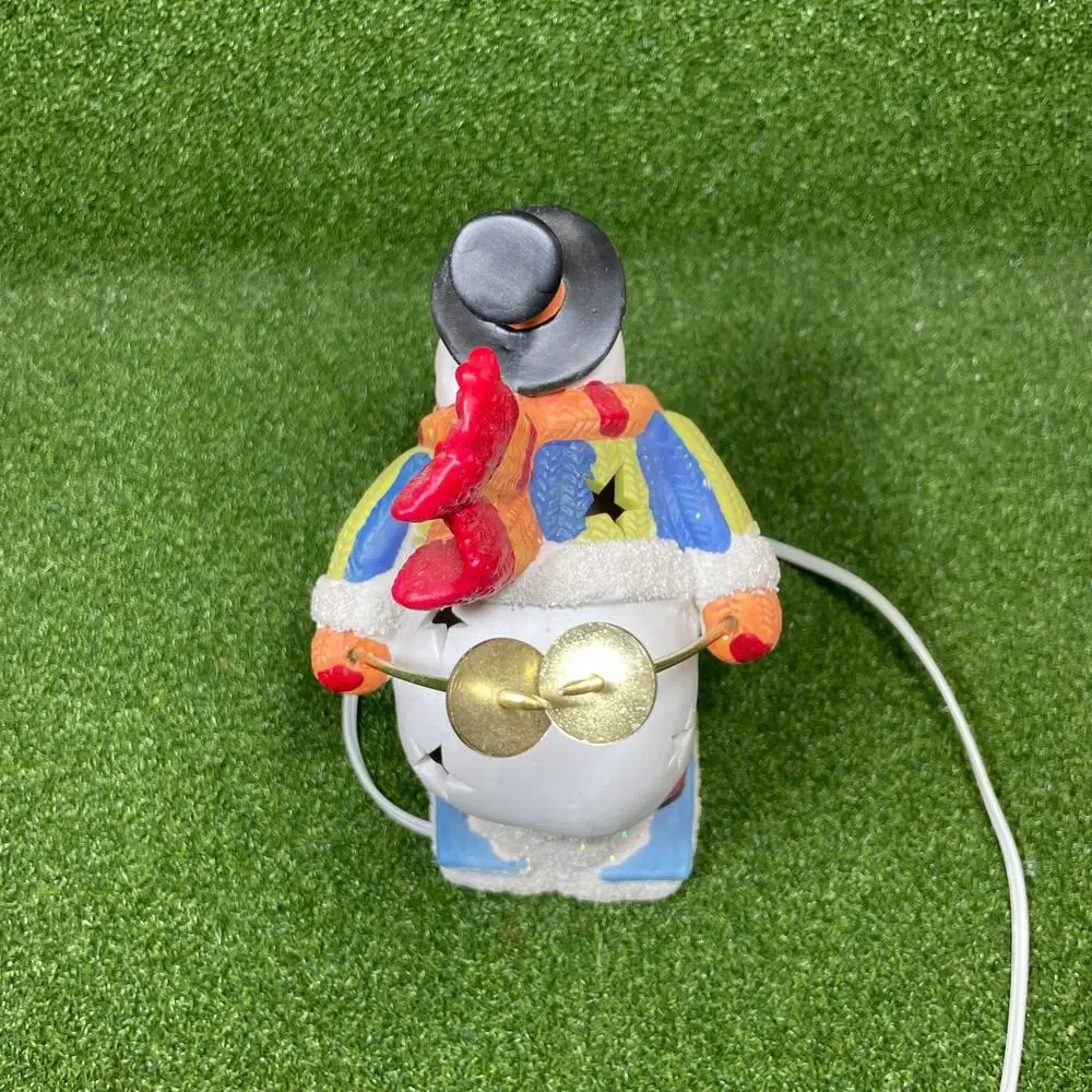 Vintage International Bazaar Snowman on Skis Ceramic Night Light Tested